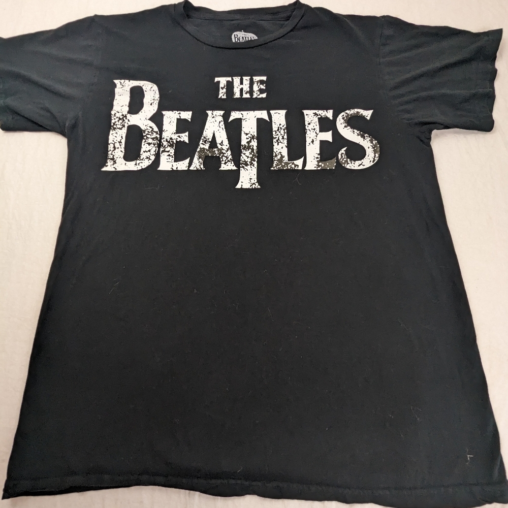 The Beatles 2019 Black & White Intentionally Distressed Tee Shirt Medium